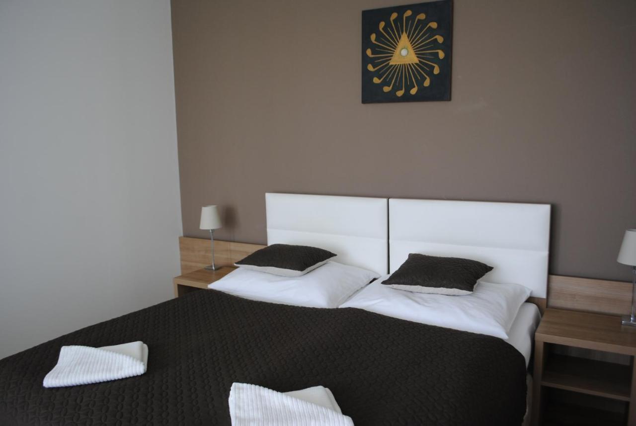 Hotel Golf Jezera Ostrožská Nová Ves Exterior foto